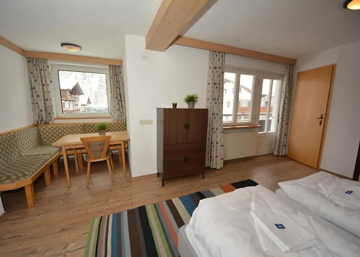 Haus Irmgard By Chatel Reizen Bed & Breakfast Tux