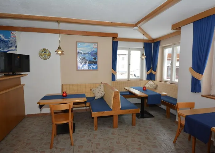 Haus Irmgard By Chatel Reizen Bed & Breakfast Tux